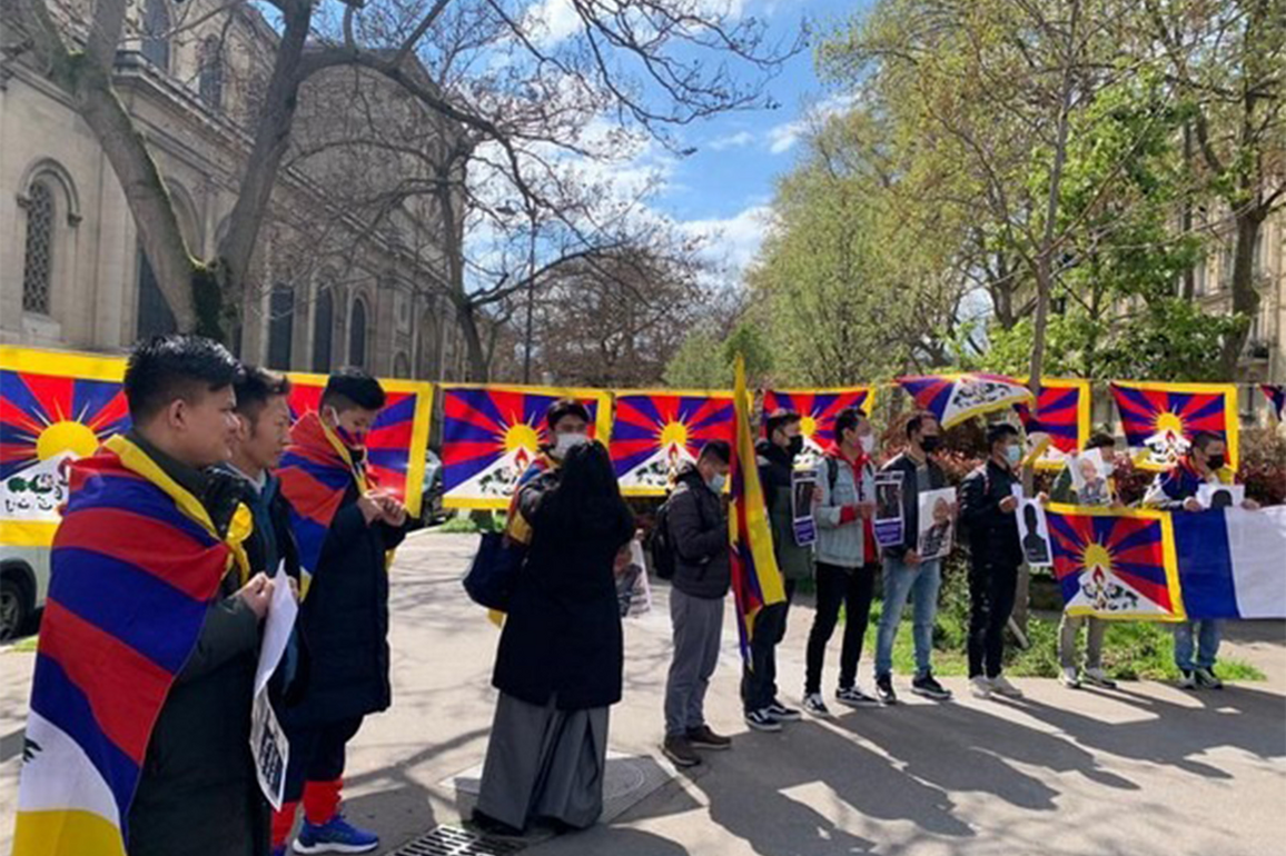 Tibetan activists launch 90-hour hunger strike outside UN against China's oppression