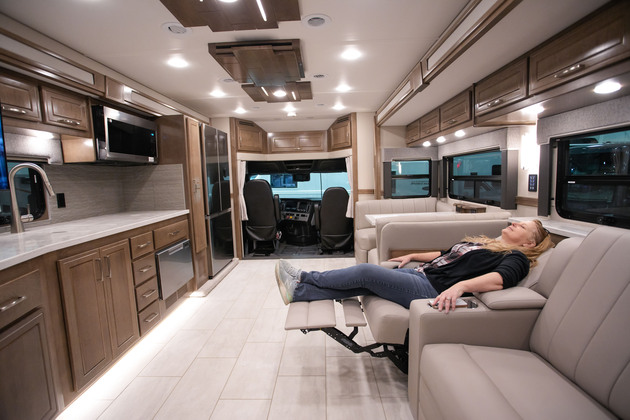 CANADA-ABBOTSFORD-2025 EARLYBIRD RV SHOW & SALE