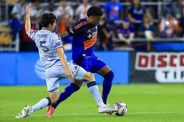 Evander's goal, 3 assists spark Cincinnati over Quakes