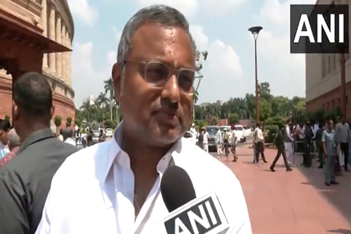 "The Election Commission is not very fair": says Congress MP Karti Chidambaram following EC press conference