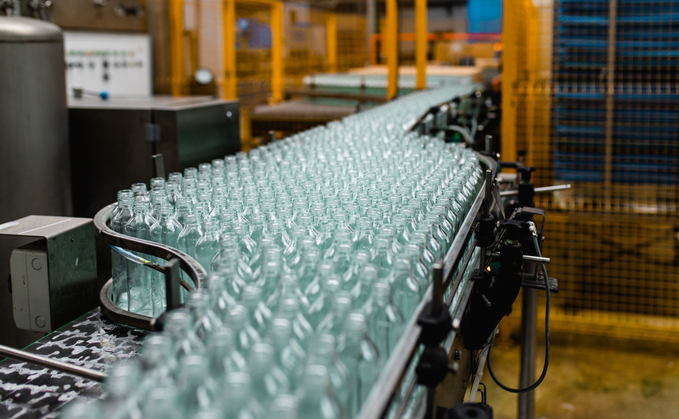 Glass manufacturing is a highly energy and carbon intensive process | Credit: iStock