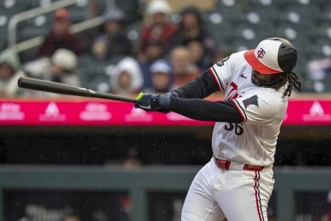 Kody Clemens knocks in 5 runs as Twins take down Mariners
