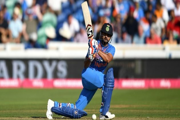 Indian cricket fraternity extends birthday wishes to Suresh Raina