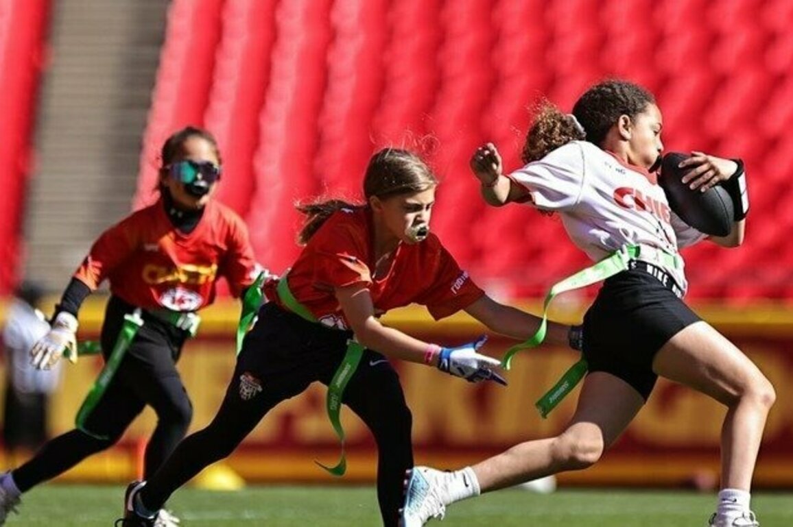 Chiefs Host Females in Flag Coaches Summit for Women's History Month