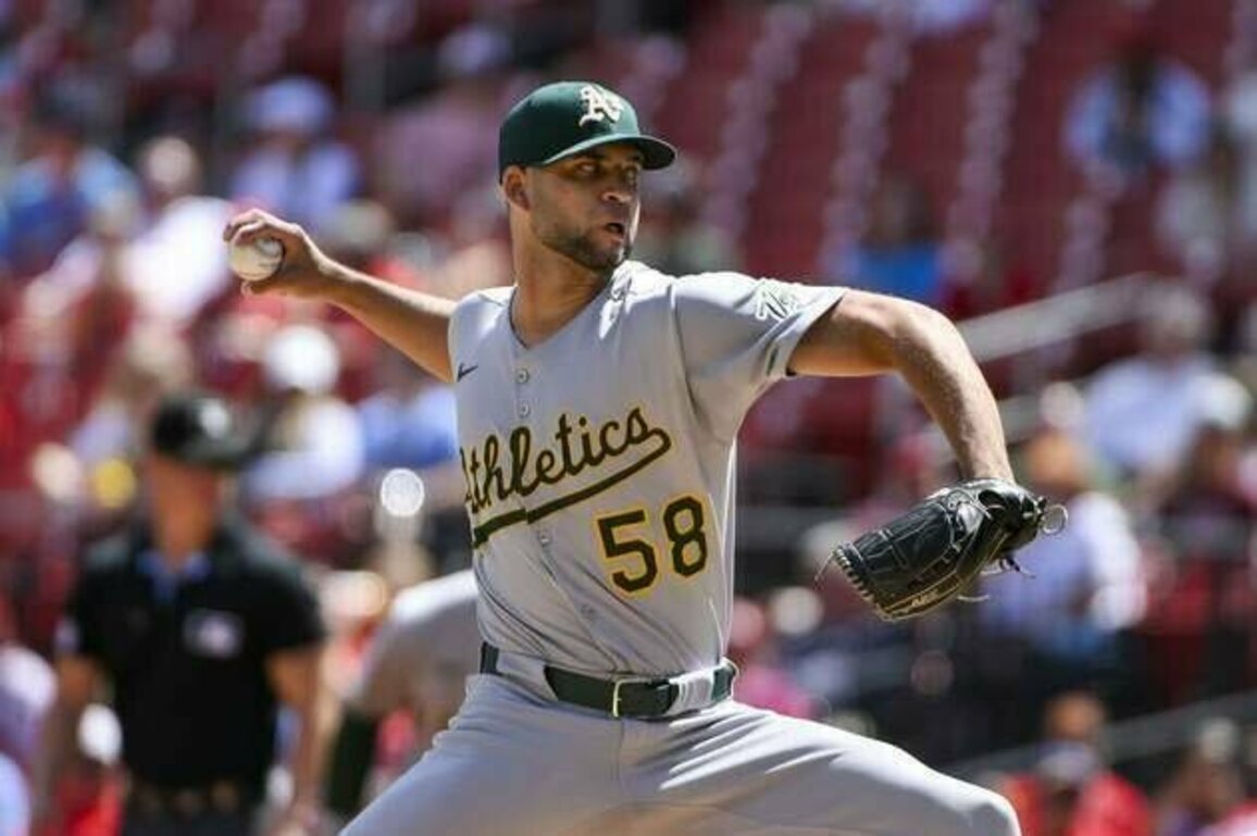Luis Morales, Athletics chase series victory vs. Pirates