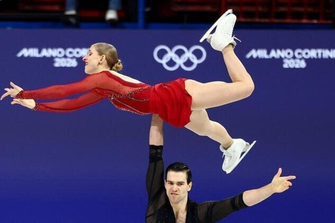 German duo seizes lead in Olympic pairs on error-filled night