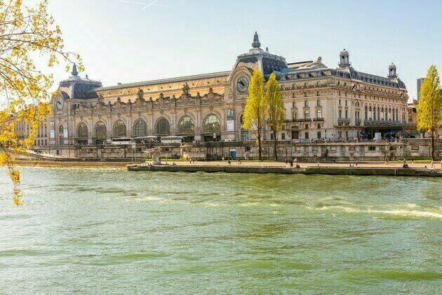 France reopens Seine for swimming after century-long ban