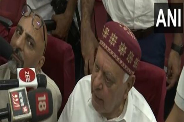 Muslim man from J-K's Pahalgam spotted 'Lingam' in Amarnath cave: Farooq Abdullah
