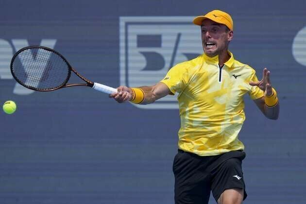Roberto Bautista Agut rallies twice to win Montpellier opener
