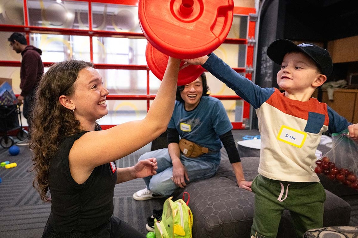 Growing Night Off program hosts babysitting event for children with autism - The Source - WashU