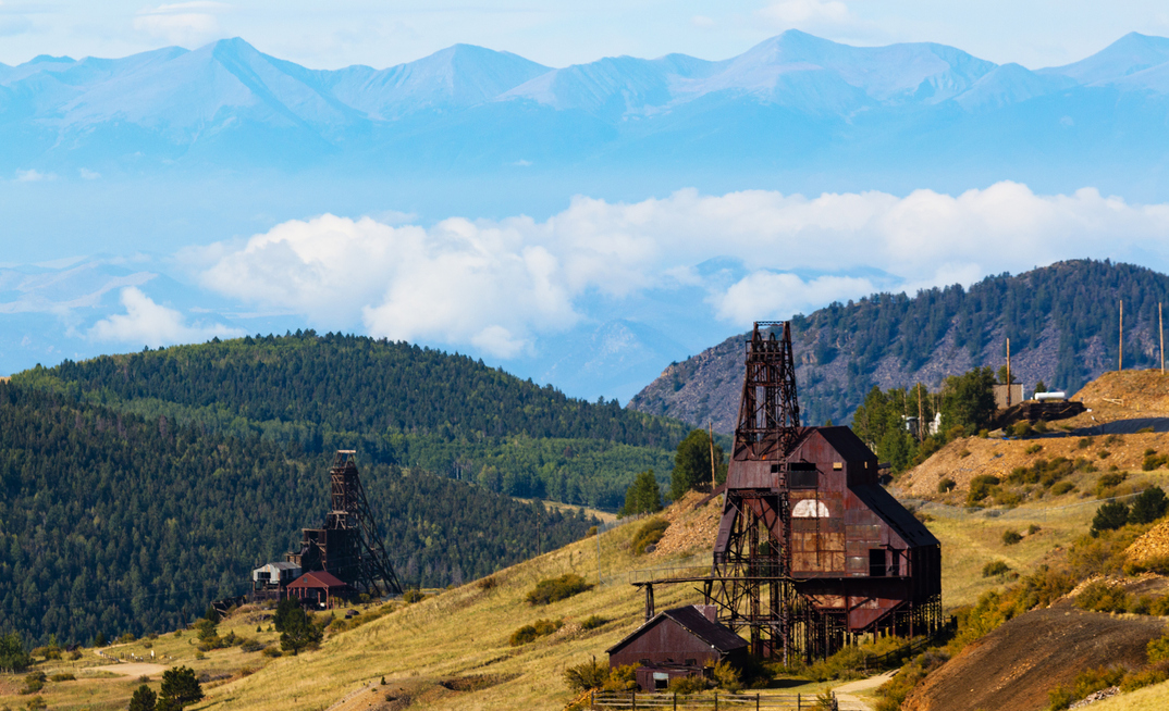  Historic abandoned gold mines of the Cripple Creek / Victor mining district