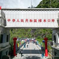 Revitalized China-Nepal border trade brings prosperity