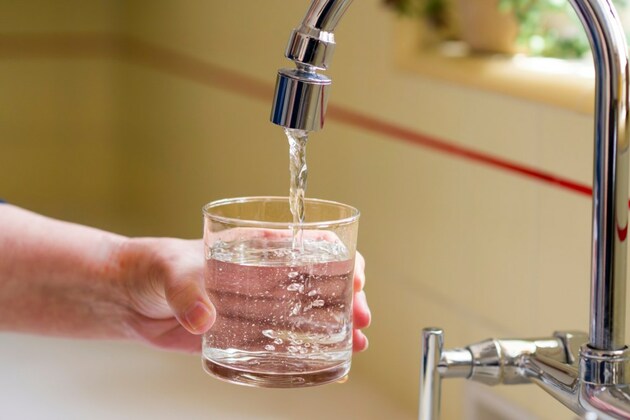 Higher water rates vs. the right to water