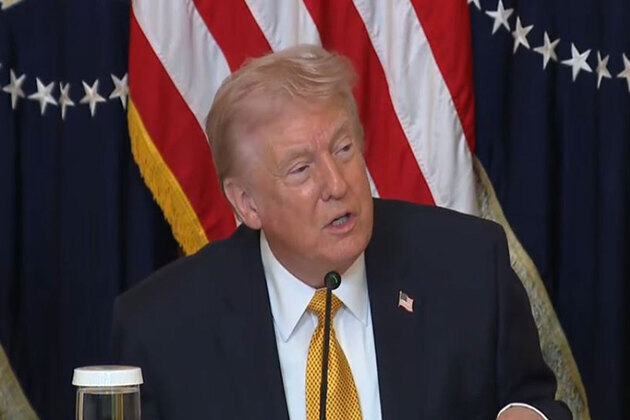 Trump says Iran 'wants to make a deal' as US bombing campaign enters third week; accuses Tehran of "AI-driven disinformation" campaign