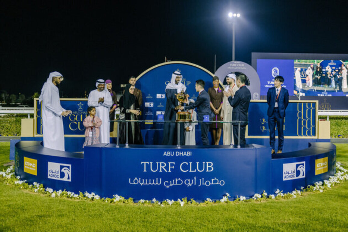 Shakhboot bin Nahyan bin Mubarak crowns Abu Dhabi Gold Cup winner