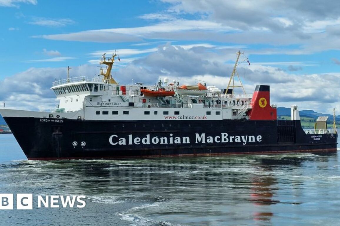 New ferry funding promised to islanders at South Uist 'crisis' meeting