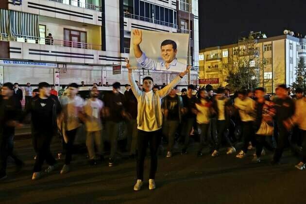 Trkiye: Kurdish Politicians Convicted in Unjust Mass Trial