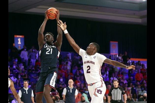 Auburn, Loyola Chicago look to avoid second loss against one another