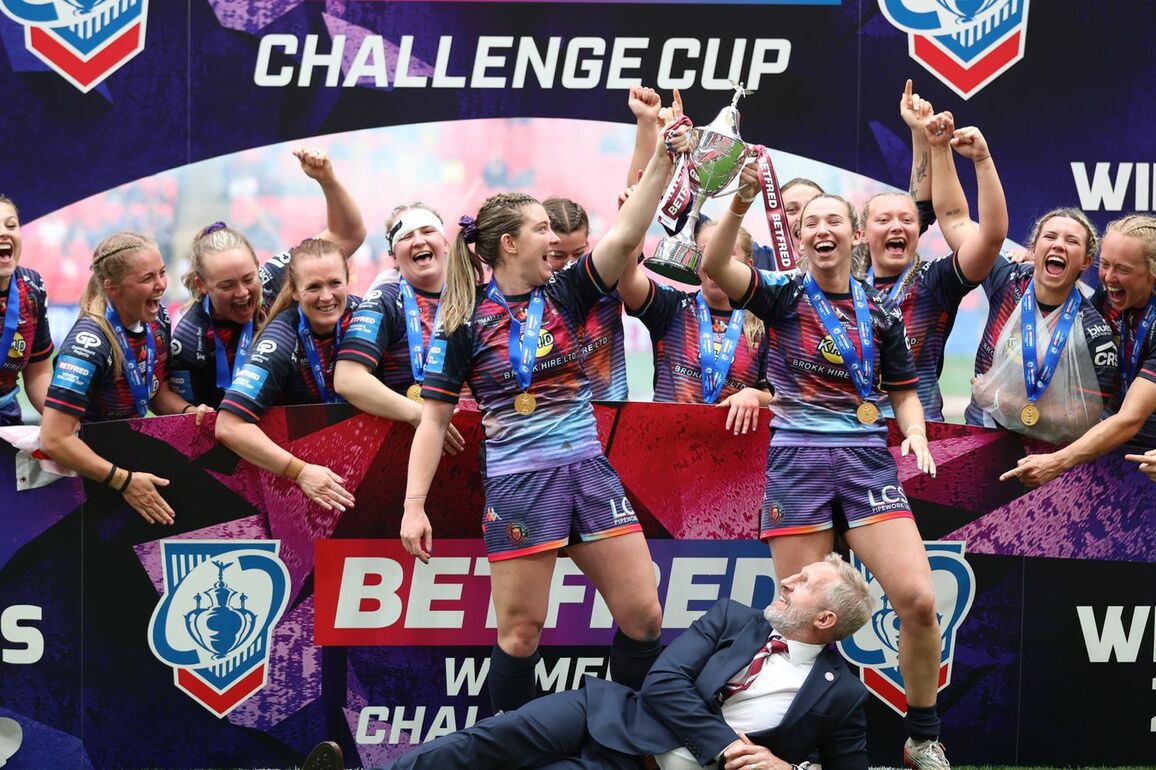 Women's Challenge Cup Final- Wigan Warriors win maiden title with 42-6 domination of St Helens