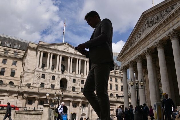 UK&#039;s historic rate hike comes with a warning