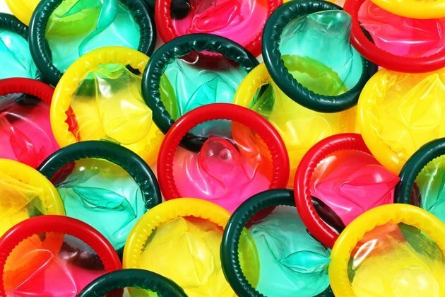 Vietnam police bust ring selling &#039;recycled condoms&#039;