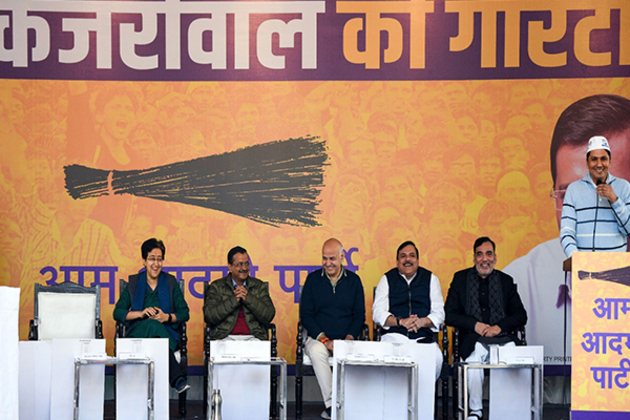 AAP announces 40 star campaigners for Gujarat Assembly by-polls