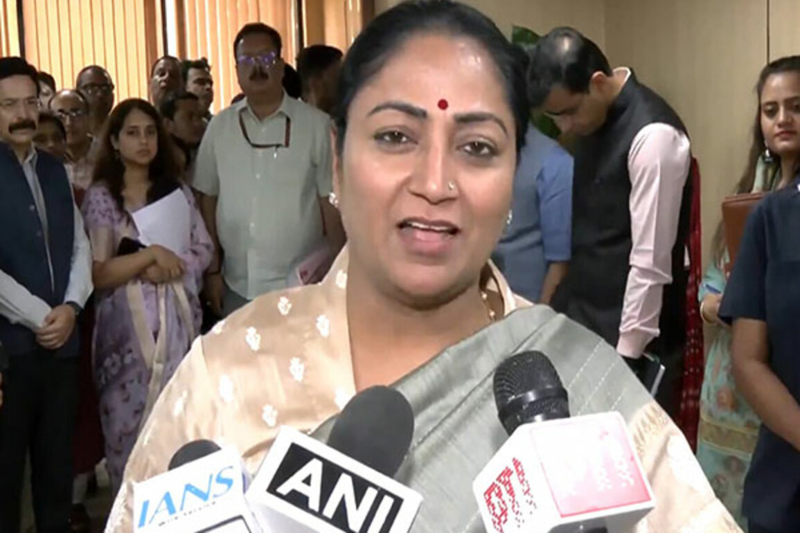 "No one has right to raise questions on Army": Delhi CM Rekha Gupta hits back at Atishi