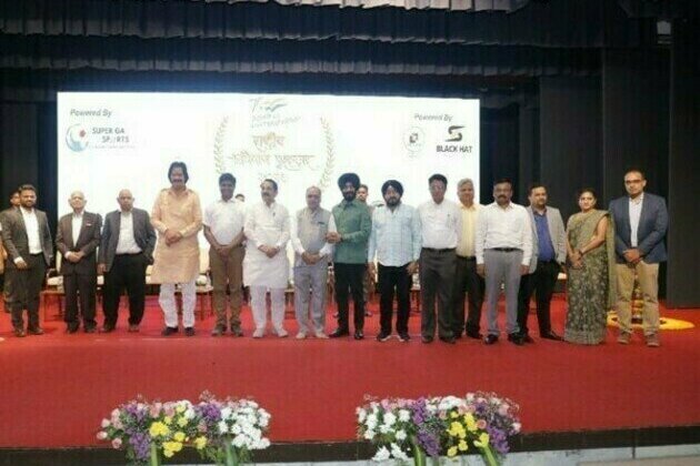 Rashtriya Abhiman Puraskar 2023 & Maharashtra Ratna Puraskar Vol 2 A National level felicitation was held in Mumbai on 25th March 2023