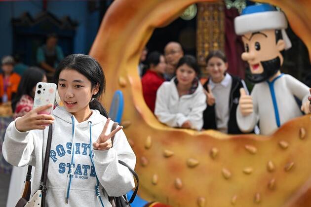 Interview: Xinjiang's stability, prosperity debunk Western misinformation, Egyptian expert says