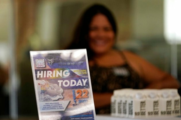 &#039;Now Hiring&#039;: US Employers Struggle to Find Enough Workers