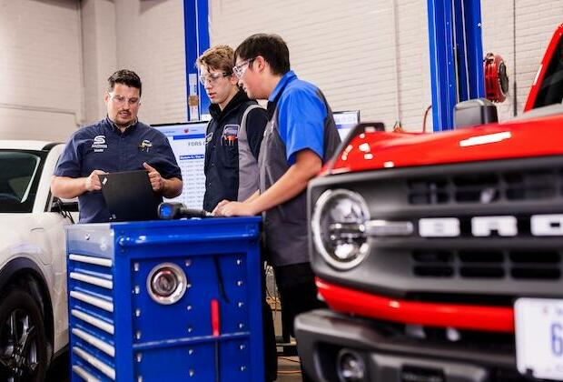 Automaker tapping colleges nationwide to source technicians