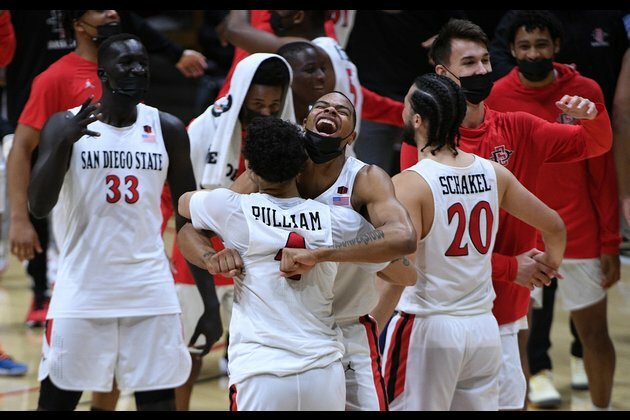 No. 19 San Diego State out to clinch conference title vs. UNLV