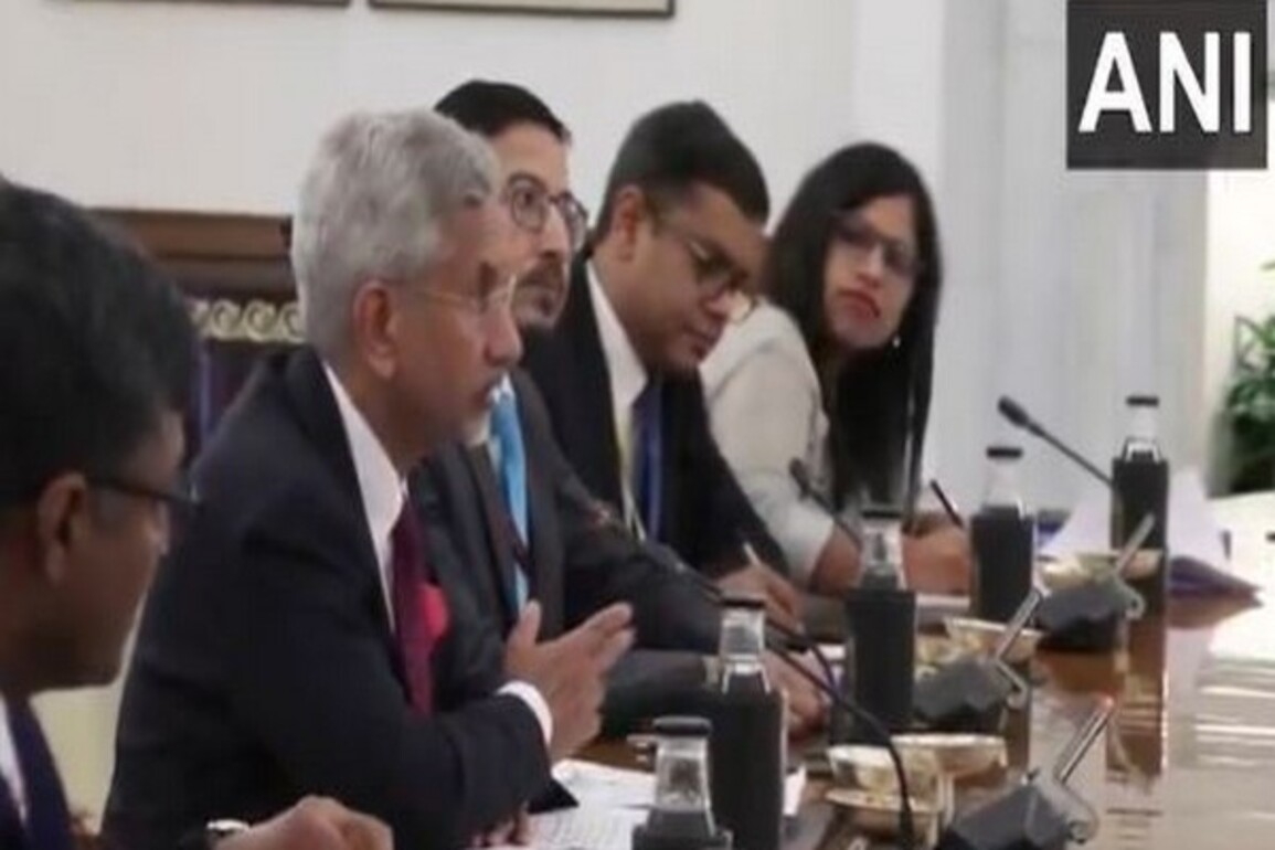 "Very special privilege": EAM Jaishankar welcomes RoK FM Cho Hyun to India
