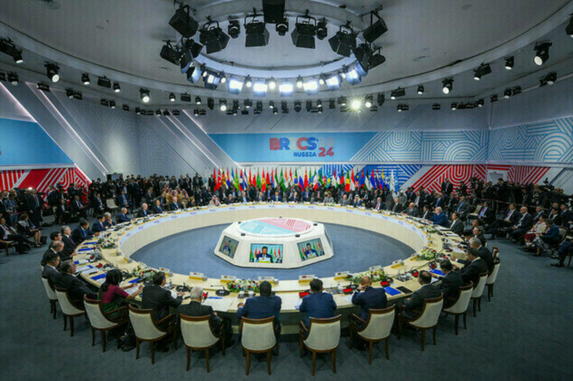 BRICS launches ambitious development drive  Putin