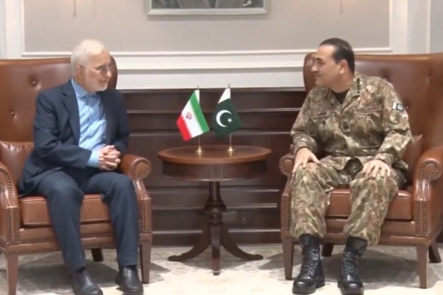 Even as US, Iran fight on tenth day, envoys hold talks in Pakistan 