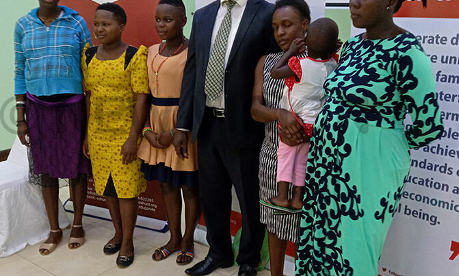 Parents blamed for failing to provide sex education Parents blamed for failing to provide sex education