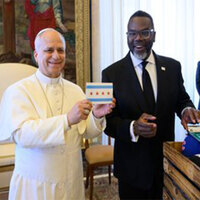 Trump lashes out at Pope Leo XIV over Vatican meeting with "useless" Chicago mayor