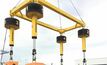 The Enerpac synchronous hoist system.