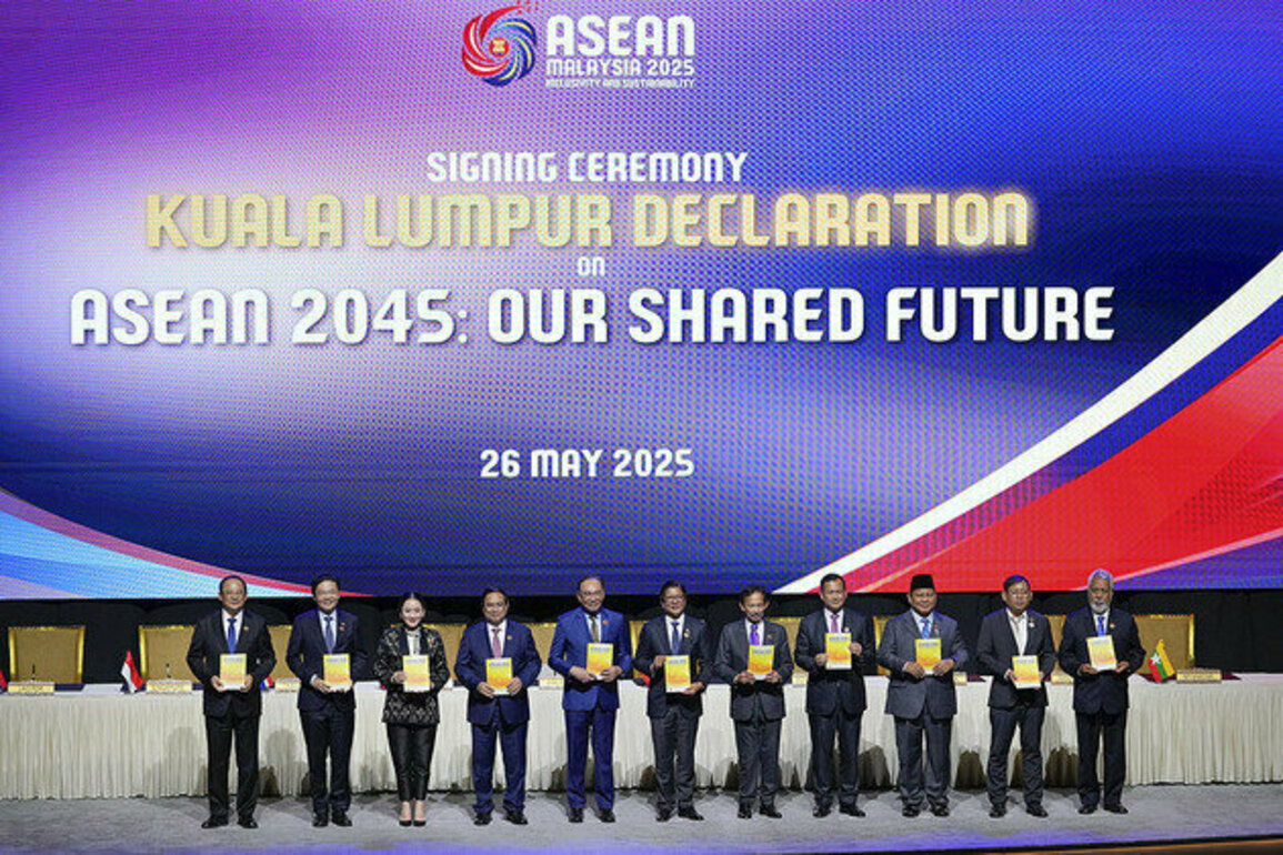 China and ASEAN share fruits of free trade