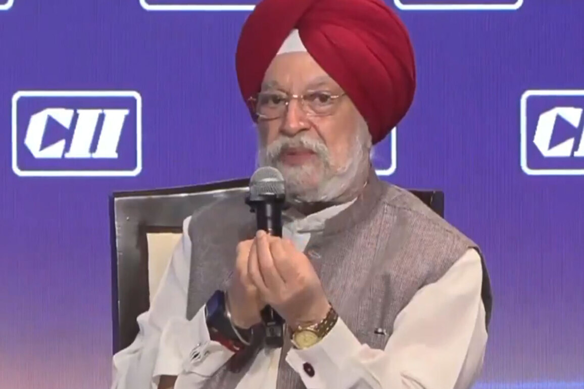 India has 60 days of crude, 60 days of LNG and 45 days of LPG, there is no problem on supply side: Hardeep Puri