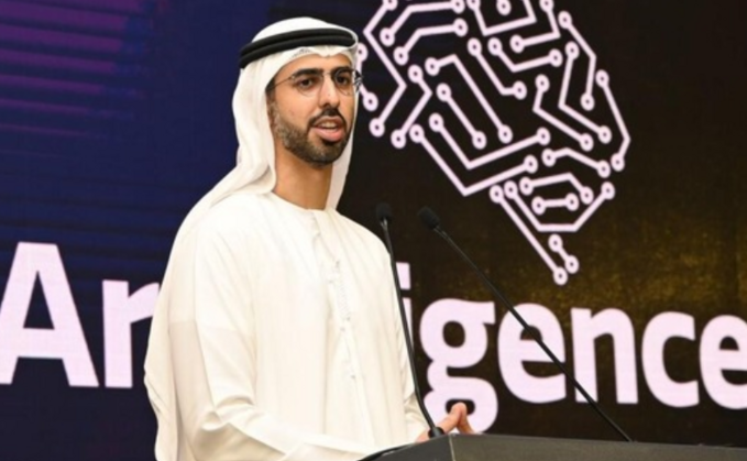 Omar Al Olama, Staatsminister der Vereinigten Arabischen Emirate für KI, digitale Wirtschaft und Telearbeit, will die Golfregion als globales KI-Drehkreuz positionieren.