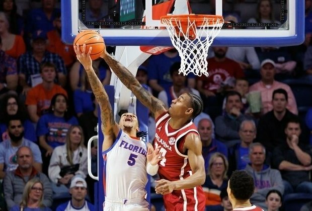 No. 2 Florida strolls past Oklahoma, 85-63