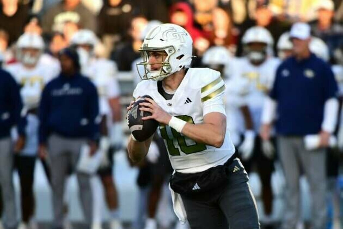 No. 16 Georgia Tech targets first ACC title game since '14, Pitt blocking path