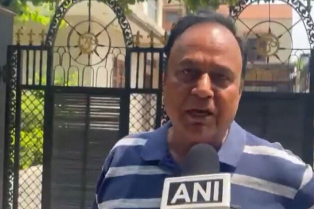 "He has four-five properties here": Neighbour on alleged owner of Satya Niketan building