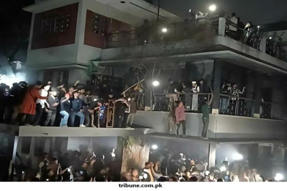 Dhaka protesters demolish Hasina's house as she delivers speech from India