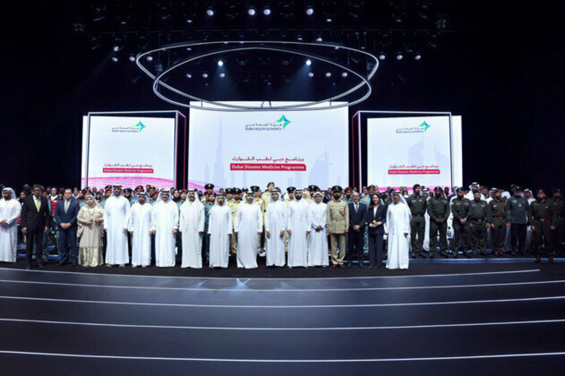 Mansoor bin Mohammed attends graduation ceremony of first cohort of Dubai Disaster Medicine Programme