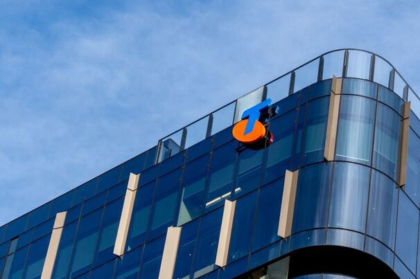 Telstra customers across the country have been intermittently cut off from mobile calls and data services.