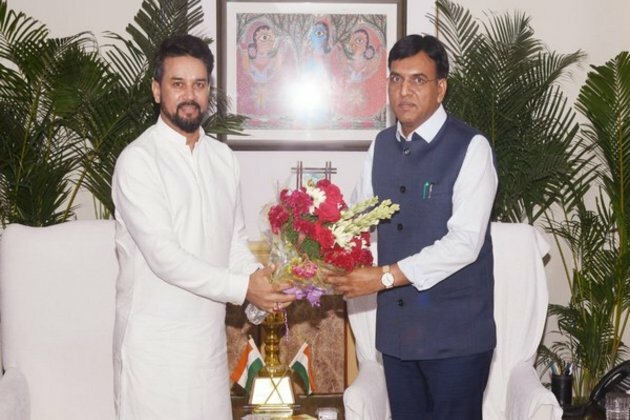 Thakur meets Mandaviya, seeks bulk drugs park for Himachal Pradesh