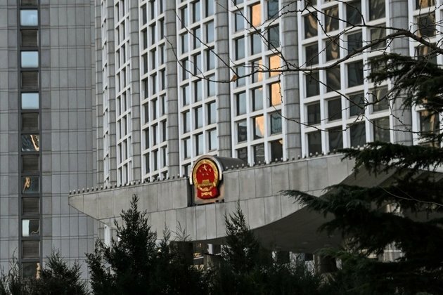 China reacts to Russia&#039;s accusations of US spying