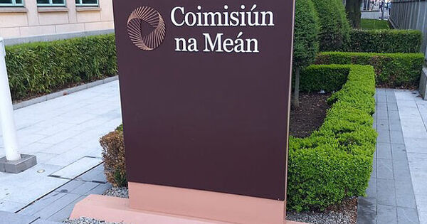 Ireland’s Coimisiún na Meán opens probe against Facebook, Instagram